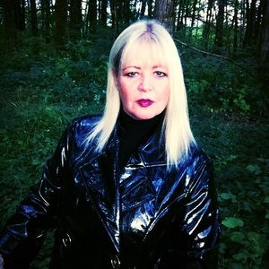 Meet your Posher, Jodi